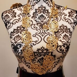 Fashion necklace